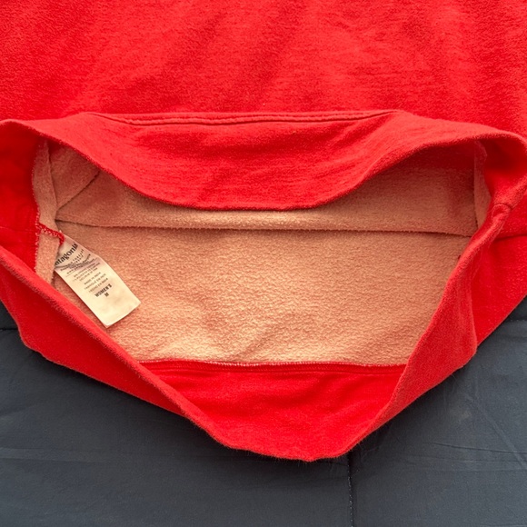 Women’s Patagonia Hoodie - Picture 4 of 4